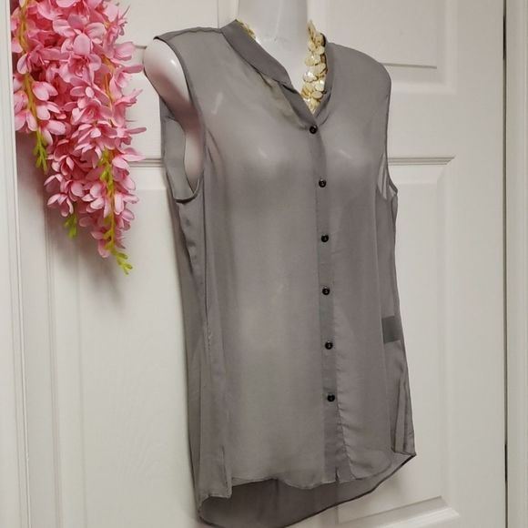 NWOT 💟 Tahari 100% SILK Sheer Blouse Top - Picture 4 of 11